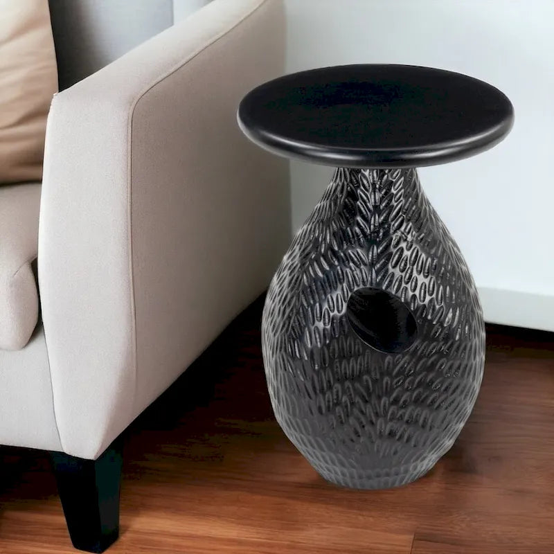 HomeRoots 20  Black Solid Wood Round Pedestal End Table - 15' X '20.1' X '15