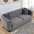 Divano a 3 posti Chester in velluto con bottoni capitonné da 195 cm – Beige / Grigio / Nero, con borchie decorative