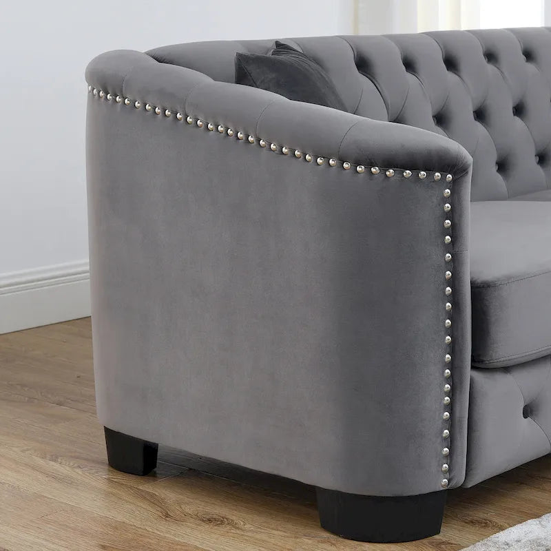 Divano a 3 posti Chester in velluto con bottoni capitonné da 195 cm – Beige / Grigio / Nero, con borchie decorative