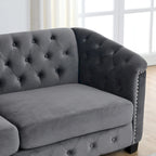 Divano a 3 posti Chester in velluto con bottoni capitonné da 195 cm – Beige / Grigio / Nero, con borchie decorative