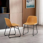 Sedia da Pranzo Senza Braccioli in Similpelle Color Cuoio, Gambe in Metallo Nero, Set da 2