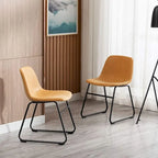 Sedia da Pranzo Senza Braccioli in Similpelle Color Cuoio, Gambe in Metallo Nero, Set da 2