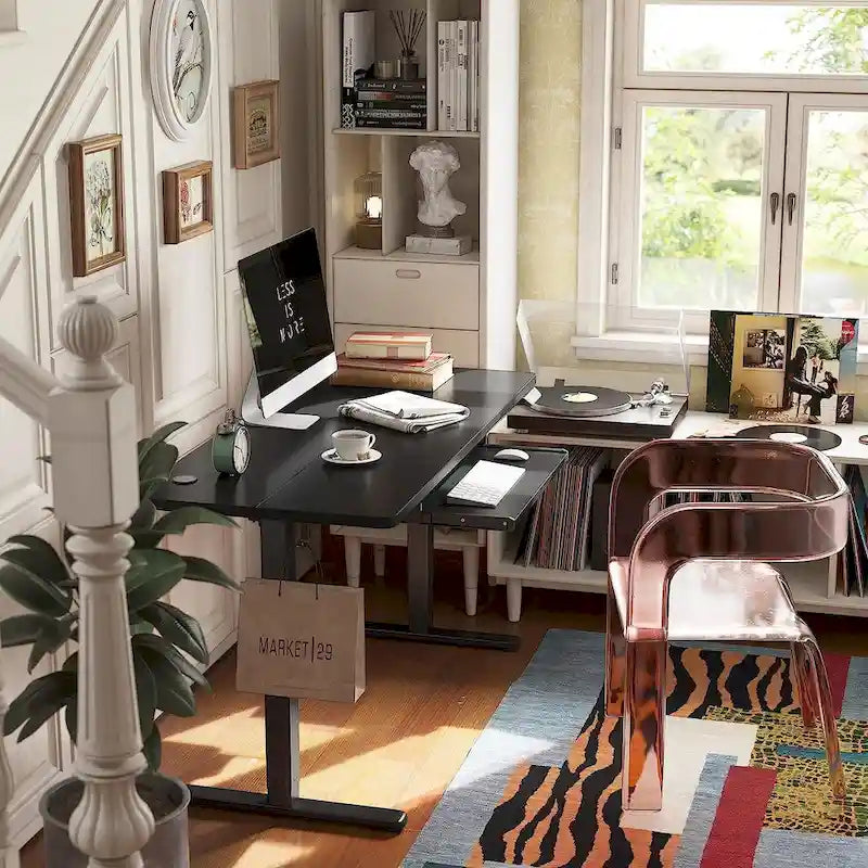 Scrivania ergonomica nera regolabile in altezza con vassoio per tastiera, ripiano in legno, per 1 persona