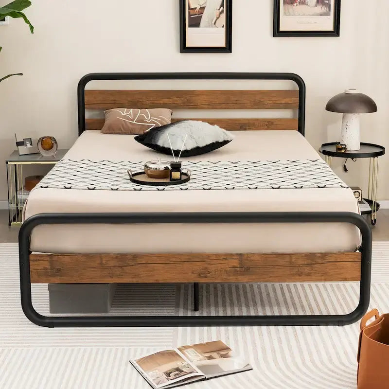 Struttura letto a piattaforma Black Arc con testiera e pediera, piazza e mezza / matrimoniale