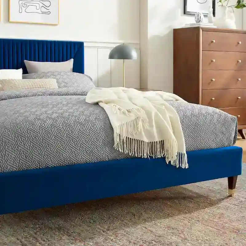 Letto King Size con Struttura a Piattaforma Canale in Velluto ad Alte Prestazioni (Bianco/Blu/Rosa/Antracite) – Per 2