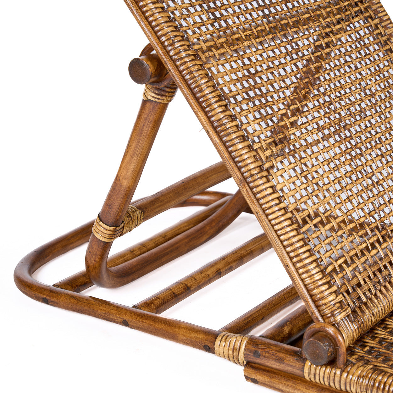 Chaise longue da pavimento in rattan - Noce scuro