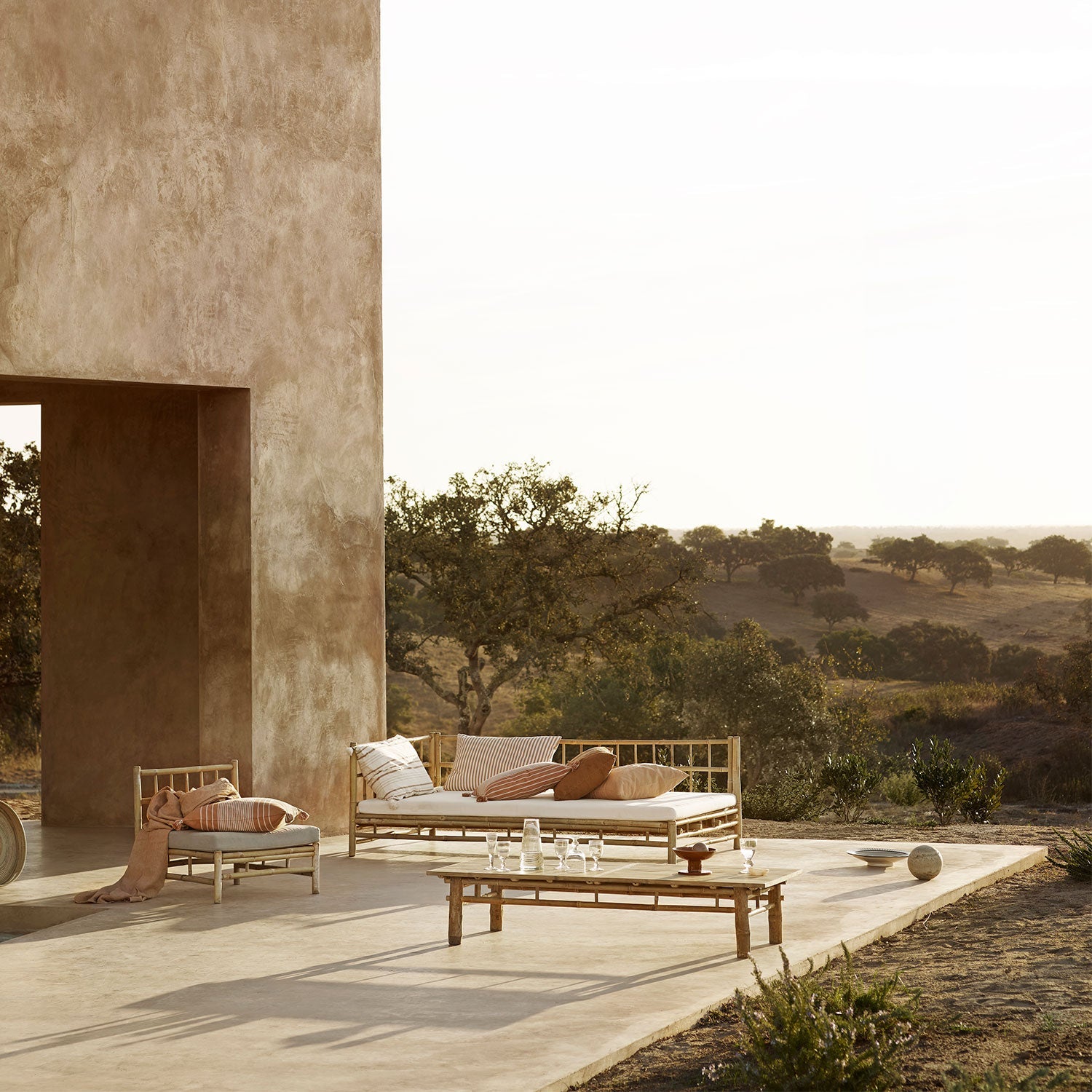 Bamboo Lounge Sofa – Sinistro